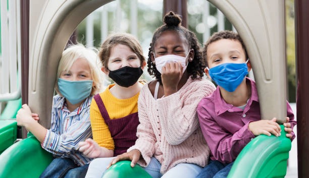 https://www.istockphoto.com/id/foto-foto/child-mask-playground